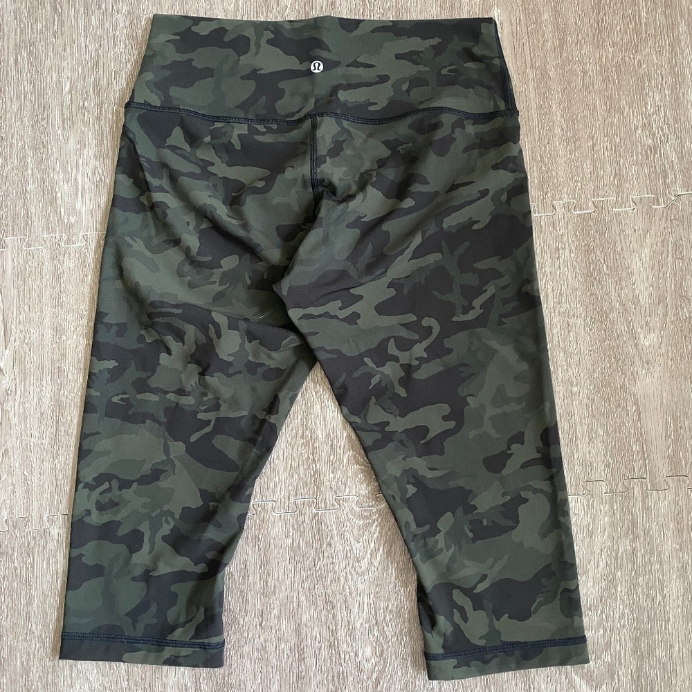 lululemon athletica Align High Rise Crop 17"
